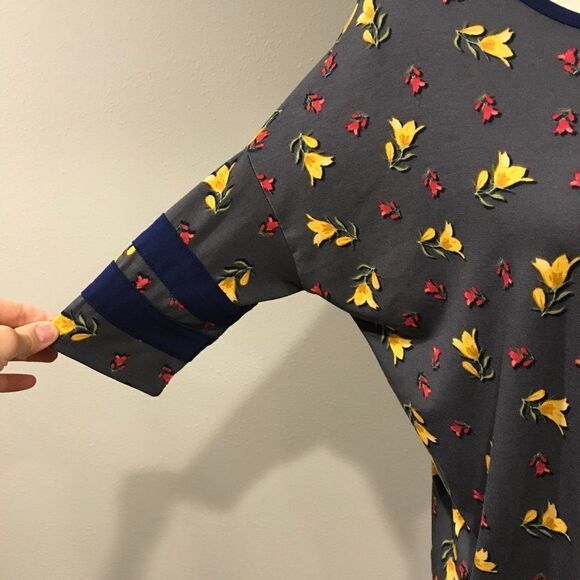 LuLaRoe Irma Tunic Floral Top - Picture 3 of 7